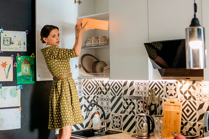 кадр Люба Управдом 10