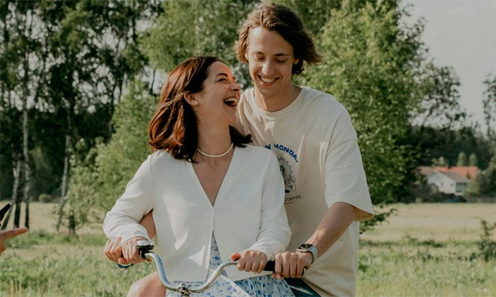 Кадр из сериала Макрон кадр Макрон 2