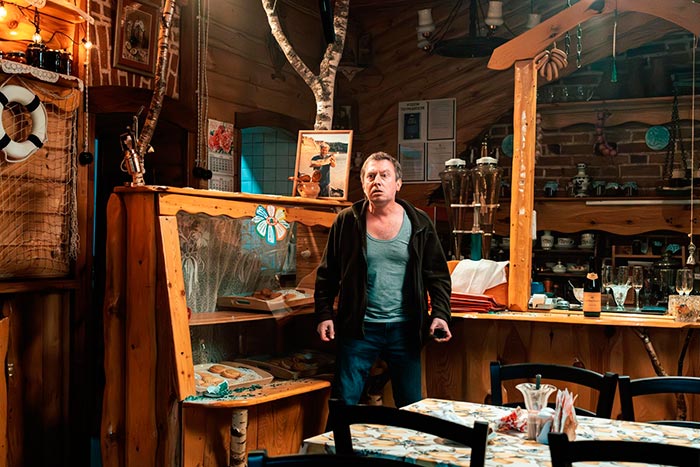 Кадр из сериала Макрон кадр Макрон 6