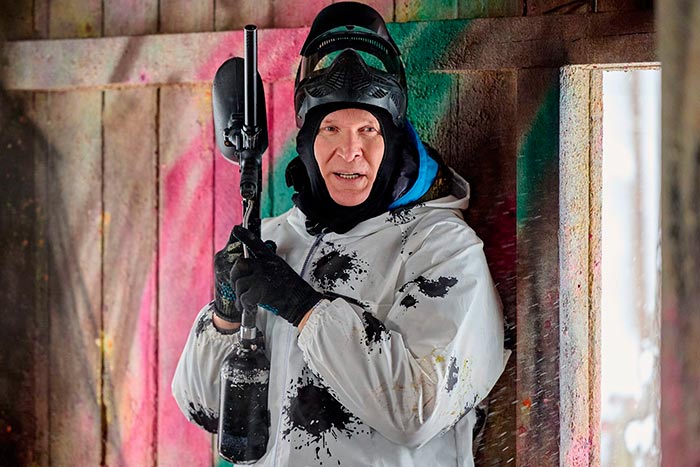 Кадр из сериала Мастодонт кадр Мастодонт 8