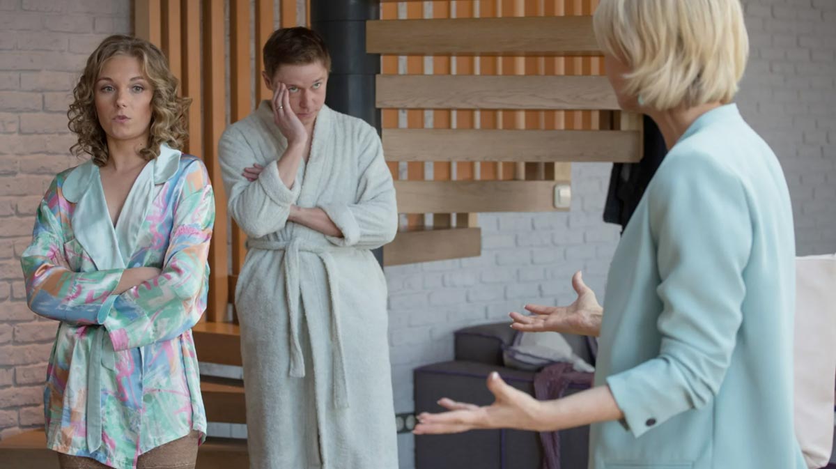 Кадр из сериала Между нами, девочками кадр Между нами, девочками 4