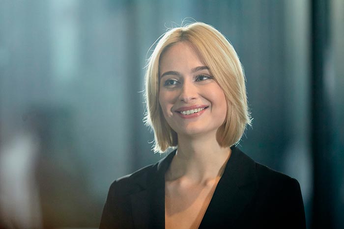 Кадр из сериала Между светом и тенью кадр Между светом и тенью 6