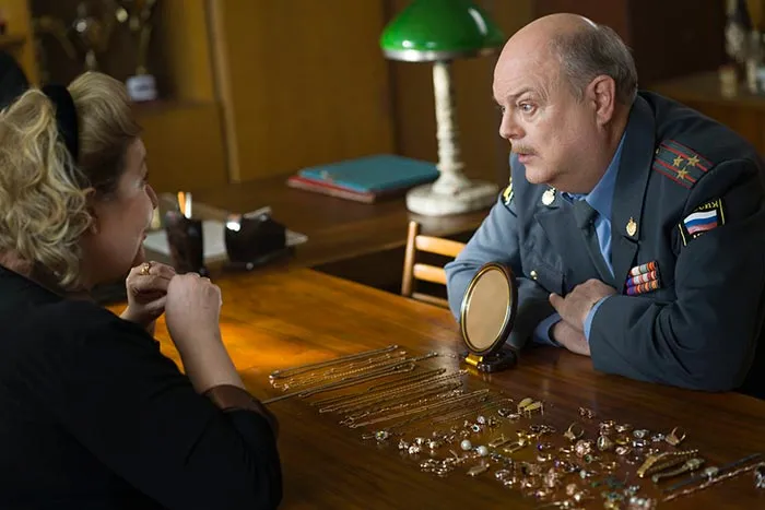 Кадр из сериала Милиционер с Рублёвки 2 сезон кадр Милиционер с Рублёвки 2 сезон 8