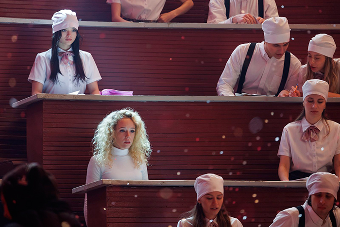 Кадр из сериала Москва слезам не верит. Все только начинается кадр Москва слезам не верит. Все только начинается 7