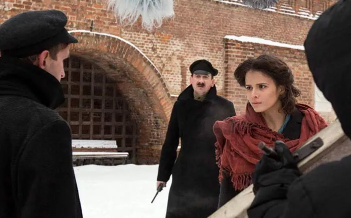 Кадр из сериала Мятеж кадр сериал Мятеж 12