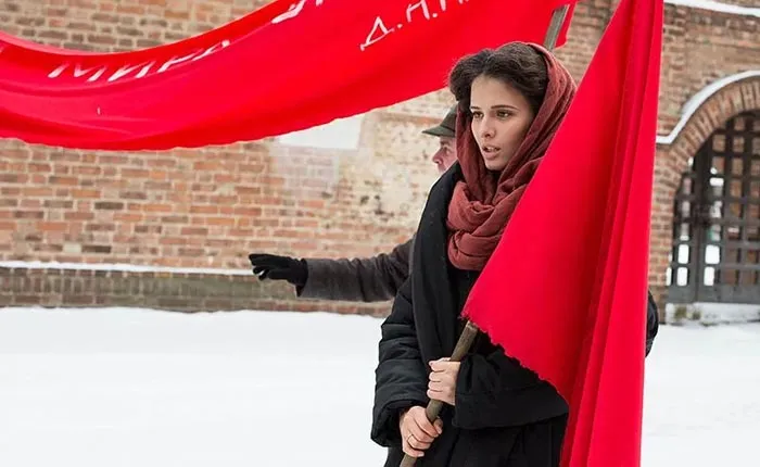 Кадр из сериала Мятеж кадр сериал Мятеж 14