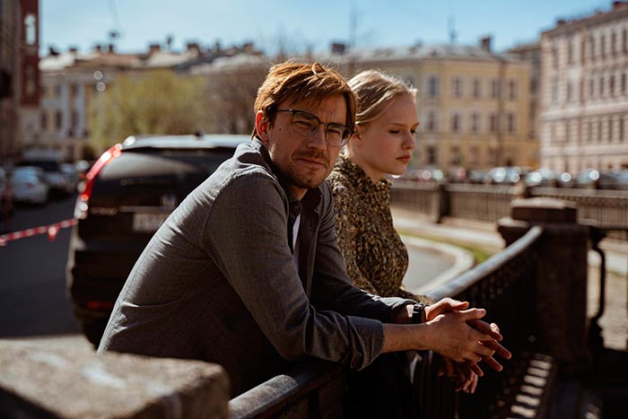 Кадр из сериала Надвое кадр Надвое 11