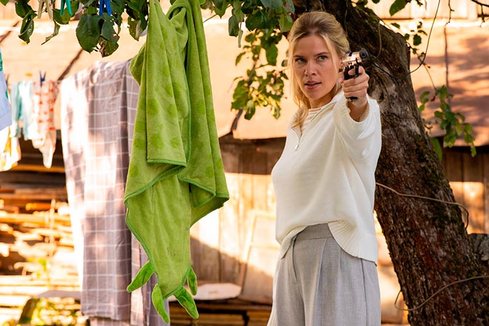 Кадр из сериала Нереалити 2 сезон кадр Нереалити 2 сезон 8