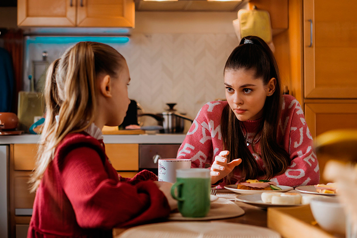 кадр Одни дома 5