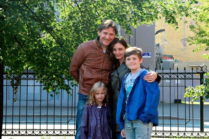 Кадр из сериала Осколки счастья 2 сезон кадр Осколки счастья 2 сезон 3