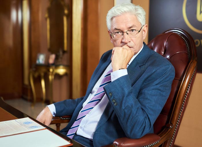 Кадр из сериала Поговори с ней кадр Поговори с ней 9