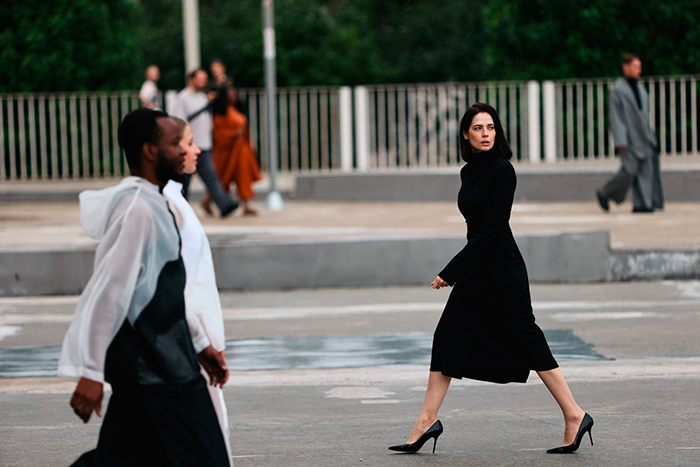 Кадр из сериала Полдень кадр Полдень 4