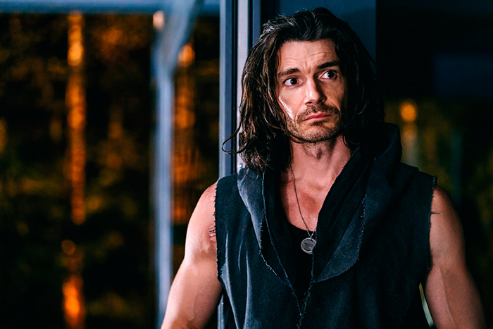 Кадр из сериала Полдень кадр Полдень 6