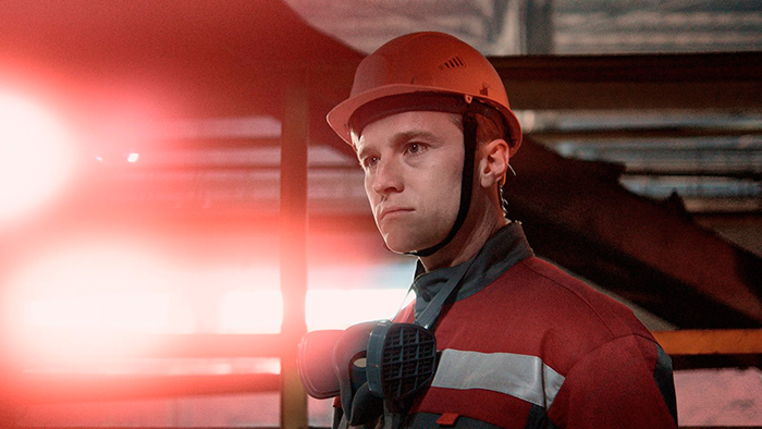 кадр Пора на завод 4