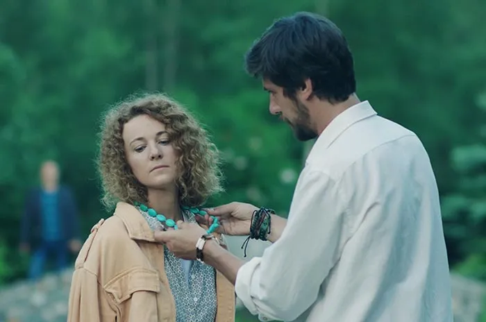 Кадр из сериала Птичка в клетке кадр Птичка в клетке 7