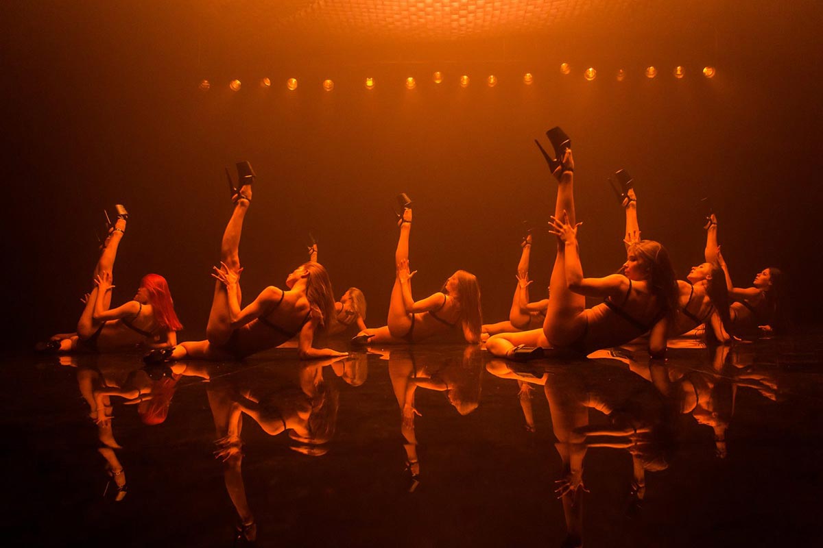 кадр Жизнь по вызову 14