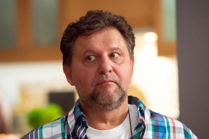кадр сериал Родители 3 сезон 2