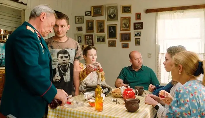 кадр Родные 4