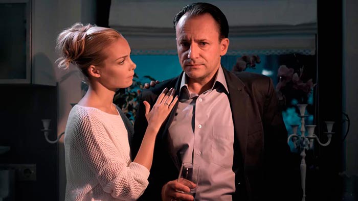 Кадр из сериала Родственные связи 2 сезон кадр Родственные связи 2 сезон 15