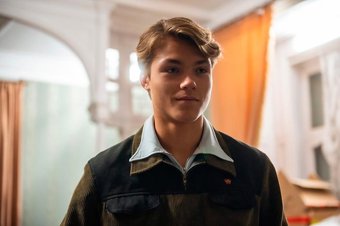 кадр Рослый 9