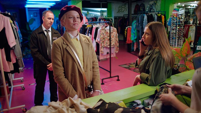 кадр Сама дура 6