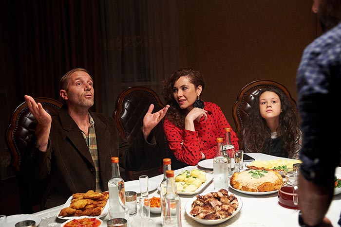 Кадр из сериала Самогонщицы кадр Самогонщицы 11