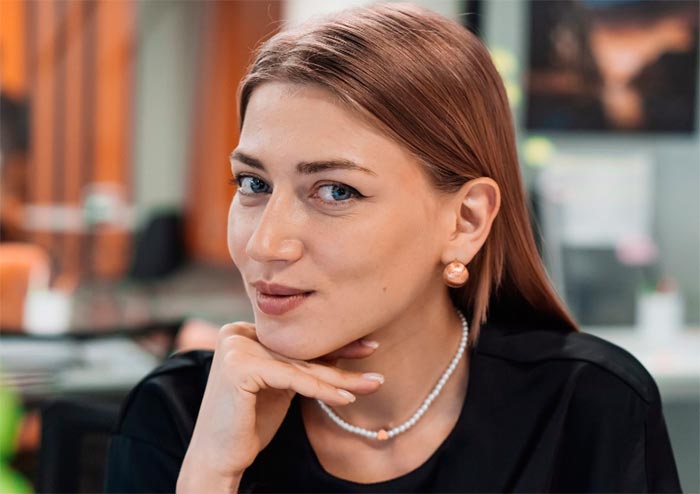 Сериал «Счастлива по умолчанию» (2024) - сюжет, актеры и роли, кадры из ...