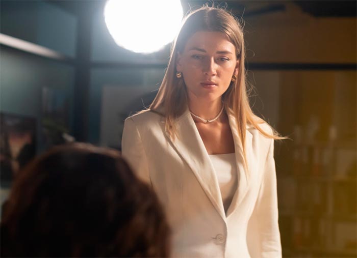 Сериал «Счастлива по умолчанию» (2024) - сюжет, актеры и роли, кадры из ...