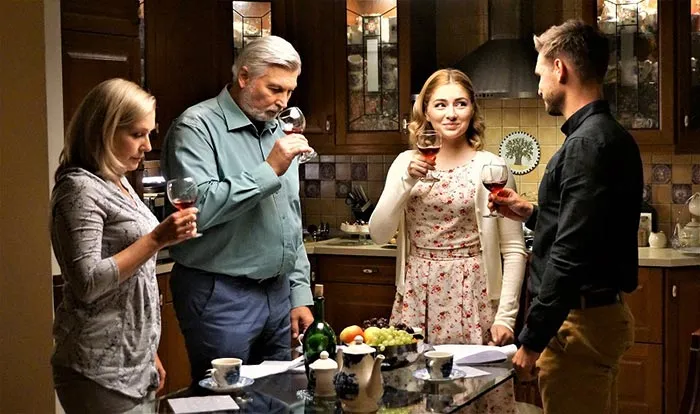 Кадр из сериала Се ля ви кадр Се ля ви 2