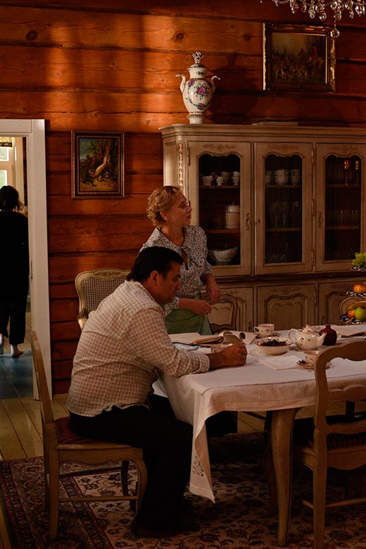 Кадр из сериала Семейные призраки кадр Семейные призраки 6