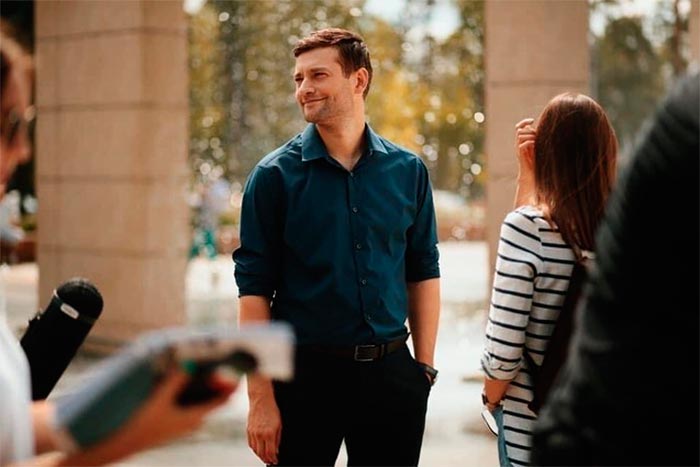 Кадр из сериала Семья и немного справедливости кадр Семья и немного справедливости 2