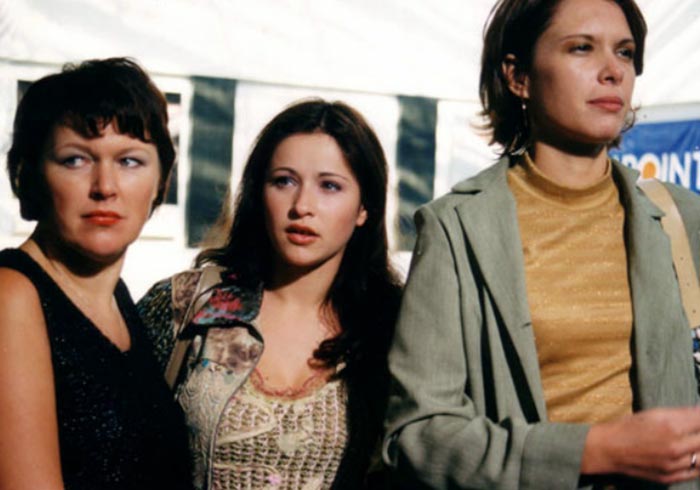 Кадр из сериала Сёстры кадр Сёстры 8