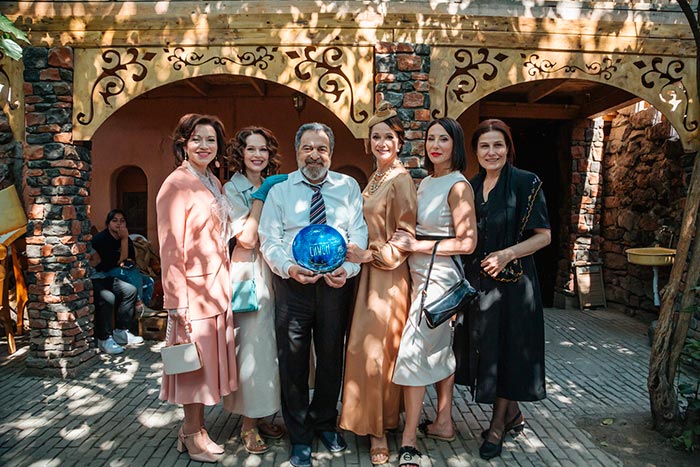 кадр Симон 10