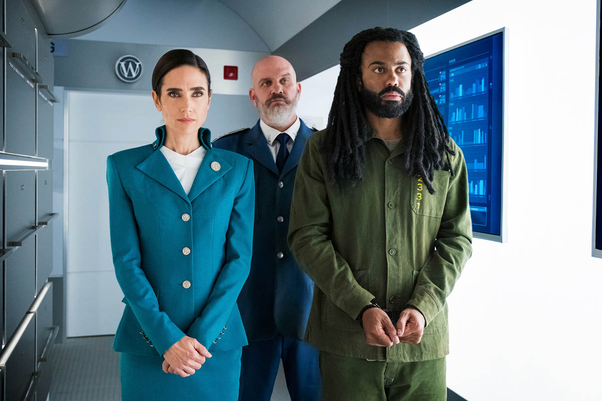 Сериал «Сквозь снег» (2020-2024) - сюжет, актеры и роли, кадры из сериала
