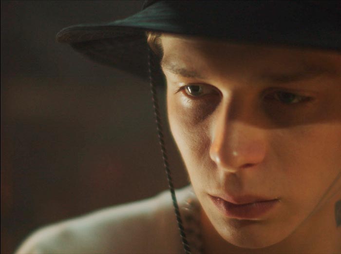 Кадр из сериала Sold Out кадр Sold Out 9