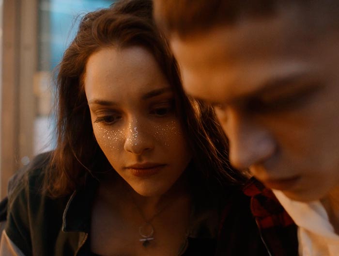 Кадр из сериала Sold Out кадр Sold Out 10