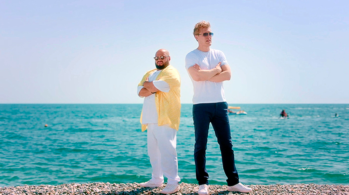 кадр Солнце, море, два ствола 7