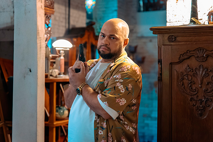 кадр Солнце, море, два ствола 2 сезон 10