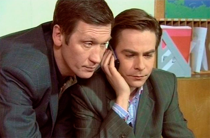 кадр Соло для пистолета с оркестром 4