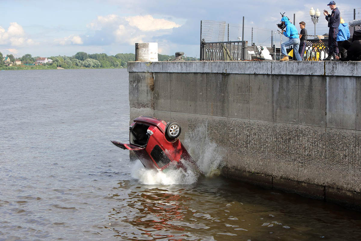 Кадр из сериала Спецбат кадр Спецбат 7