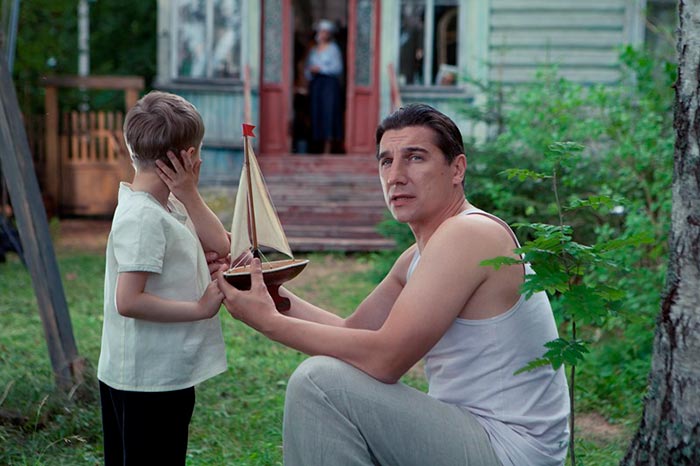 кадр Спутники 4