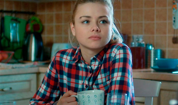 Сериал «Старшая жена» (2016) - сюжет, актеры и роли, кадры из сериала
