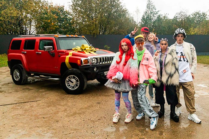 Кадр из сериала Светлаков + кадр Светлаков + 10