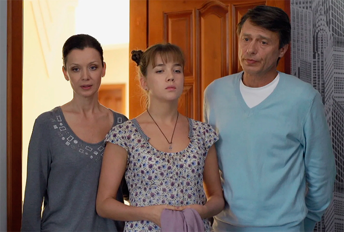 Кадр из сериала Сводная сестра кадр Сводная сестра 2