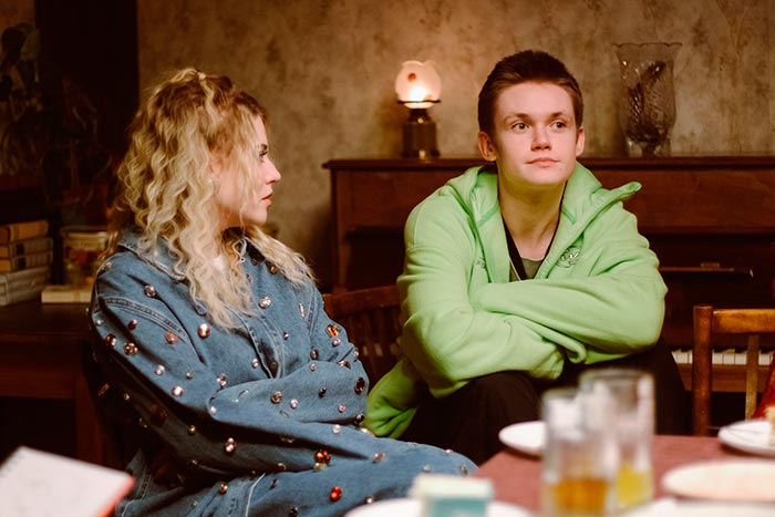 Кадр из сериала Тайный знак кадр Тайный знак 6