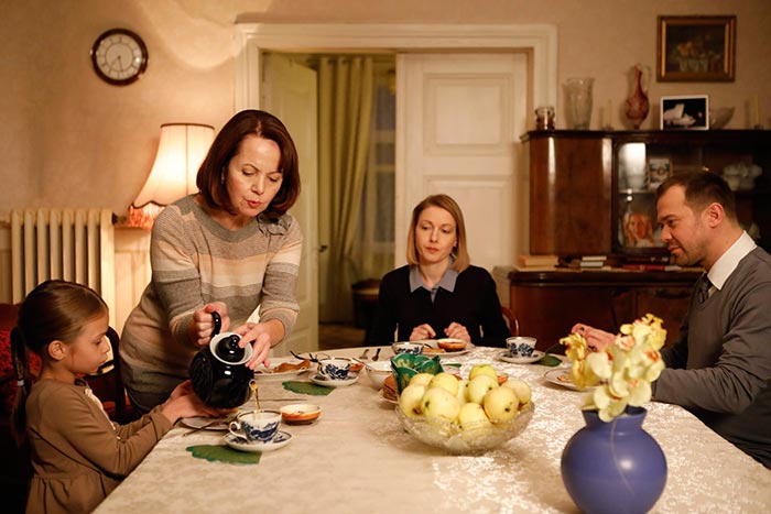 Кадр из сериала Тот мужчина, та женщина кадр Тот мужчина, та женщина 8