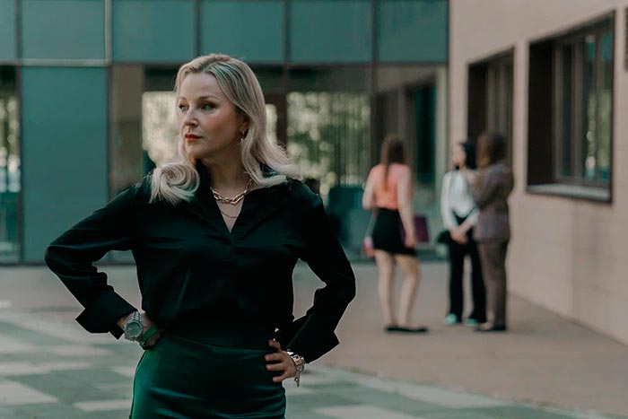 Кадр из сериала Успешный 2 сезон кадр Успешный 2 сезон 9