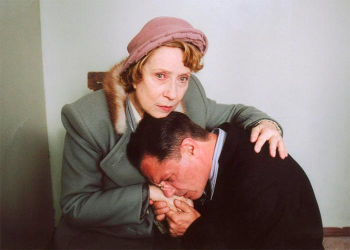 Сериал «В круге первом» (2006) - сюжет, актеры и роли, кадры из сериала