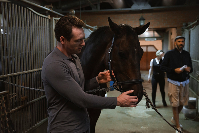 Кадр из сериала В тени больших чисел 4 сезон кадр В тени больших чисел 4 сезон 8