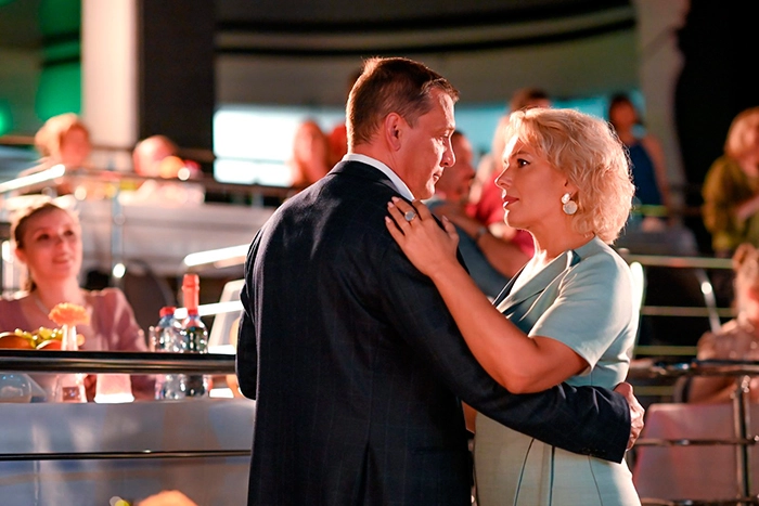 Кадр из сериала Всем по 50 кадр Всем по 50 2